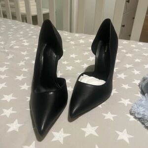 PrettyLittleThing Elegant Black Heels